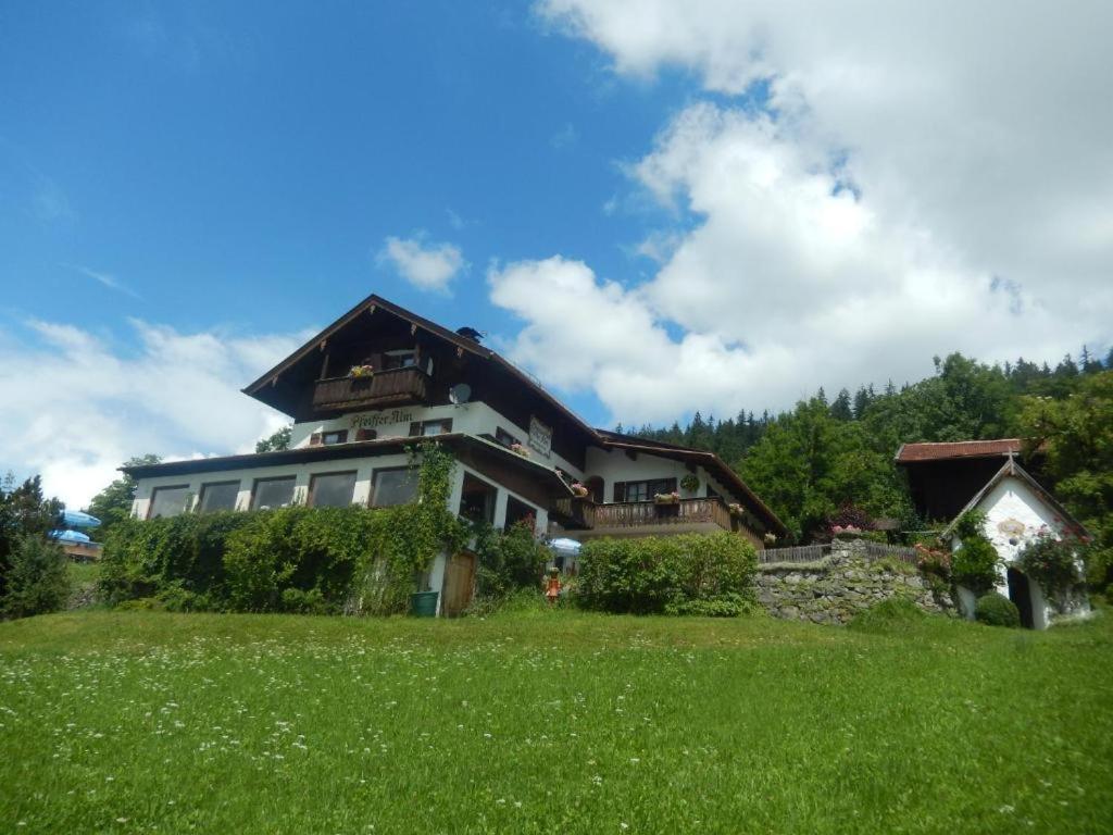 Pfeiffer Alm Am Sonnenhang Mit Blick Auf Die Zugspitze Garmisch-Partenkirchen Exterior foto